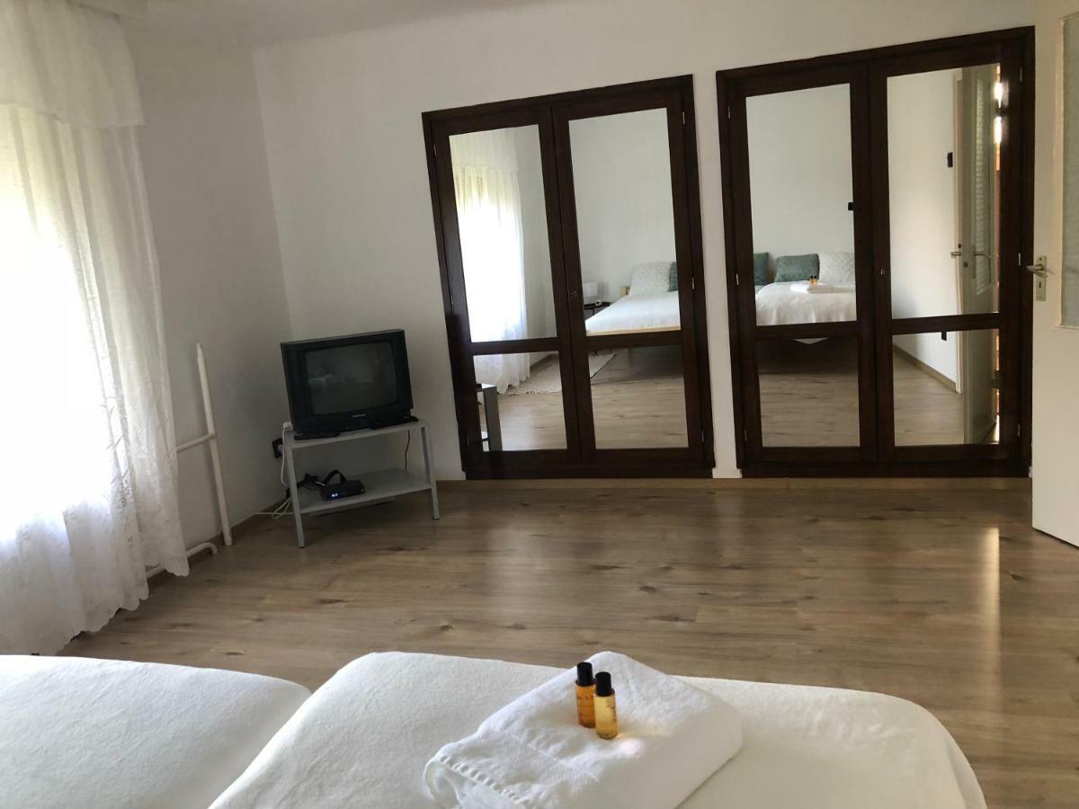 Veranda Apartman Ньїредьгаза Екстер'єр фото