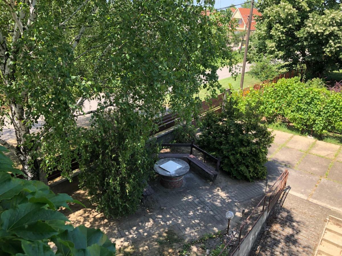 Veranda Apartman Ньїредьгаза Екстер'єр фото